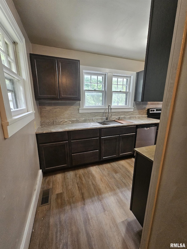 2013 Meadow Ave, East Peoria, IL 61611 - photo 10