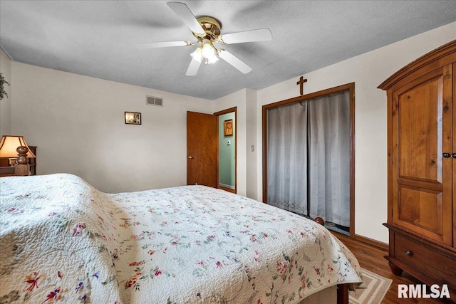 402 E Smyth St, Secor, IL 61771 - photo 11