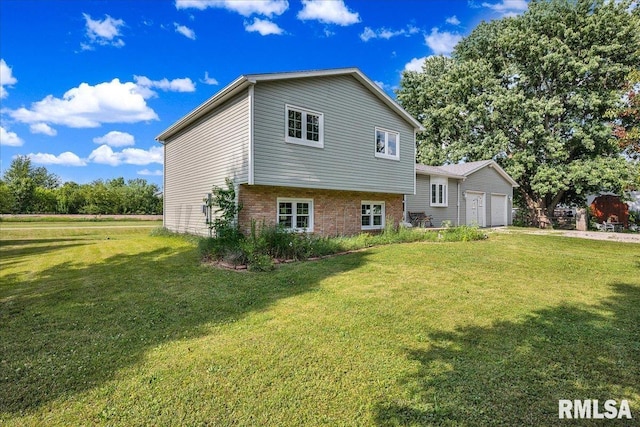 402 E Smyth St, Secor, IL 61771 - photo 26