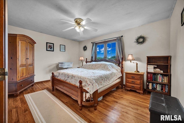 402 E Smyth St, Secor, IL 61771 - photo 10
