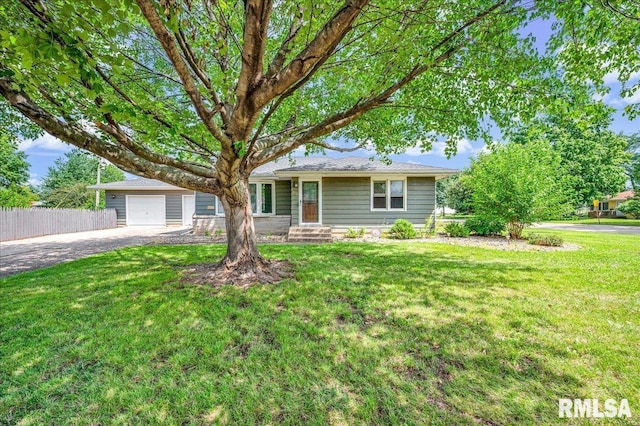 916 N Manning Dr, Chillicothe, IL 61523 - photo 1