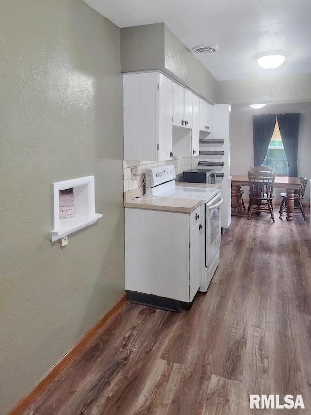 227 E Jefferson St, Toulon, IL 61483 - photo 14