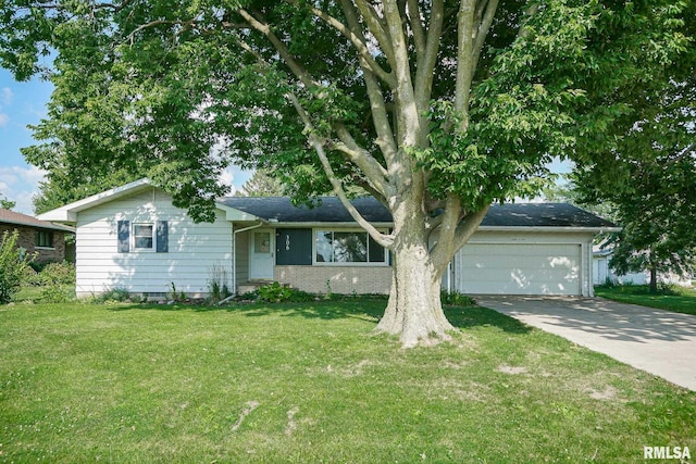 306 N Mason St, Deer Creek, IL 61733 - photo 1