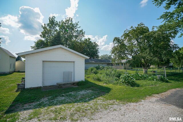 306 N Mason St, Deer Creek, IL 61733 - photo 2