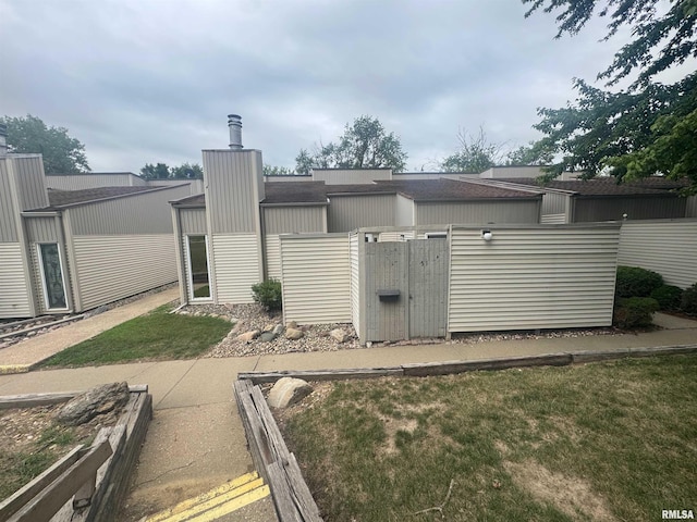6809 N Frostwood Pkwy Unit 51, Peoria, IL 61615 - photo 1