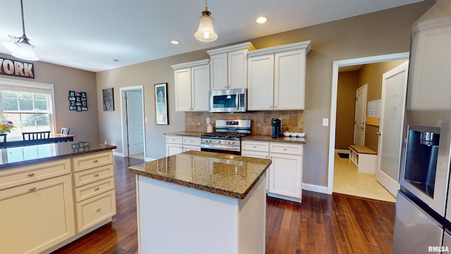 14005 N River Crest Dr, Chillicothe, IL 61523 - photo 12