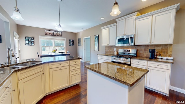 14005 N River Crest Dr, Chillicothe, IL 61523 - photo 13