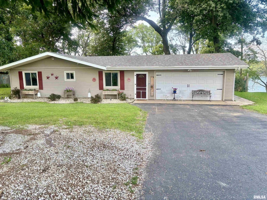 24624 E Lakeview Dr, Canton, IL 61520 - photo 1
