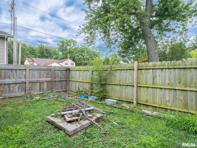 104 Oaklawn Ter, Creve Coeur, IL 61610 - photo 35