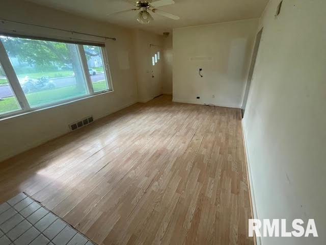3120 N Emery Ave, Peoria, IL 61604 - photo 5