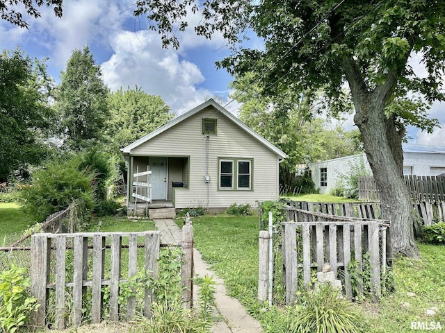 3807 S Chalmers Ave, Bartonville, IL 61607 - photo 1