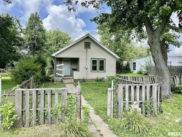 3807 S Chalmers Ave, Bartonville, IL 61607 - photo 2