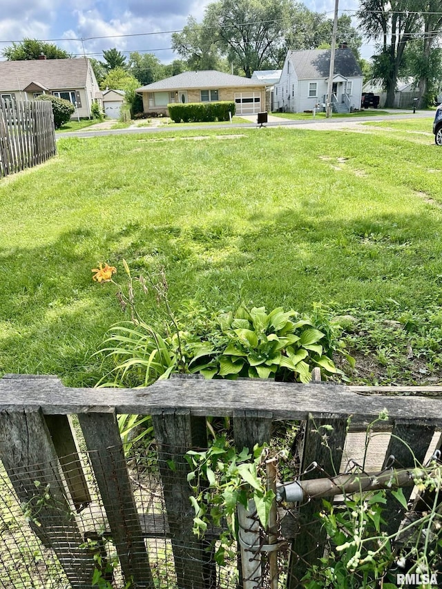 3807 S Chalmers Ave, Bartonville, IL 61607 - photo 25