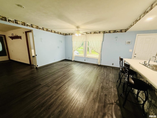 107 N Darst St, Eureka, IL 61530 - photo 6