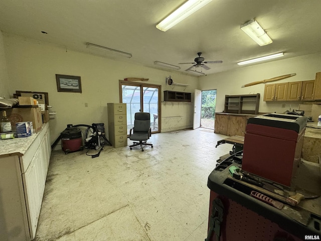 8214 W Maple Ridge Rd, Peoria, IL 61607 - photo 24
