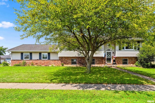 1910 Century Dr, Eureka, IL 61530 - photo 1