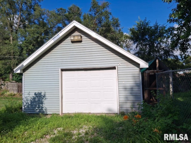 1406 S 12th St, Pekin, IL 61554 - photo 33
