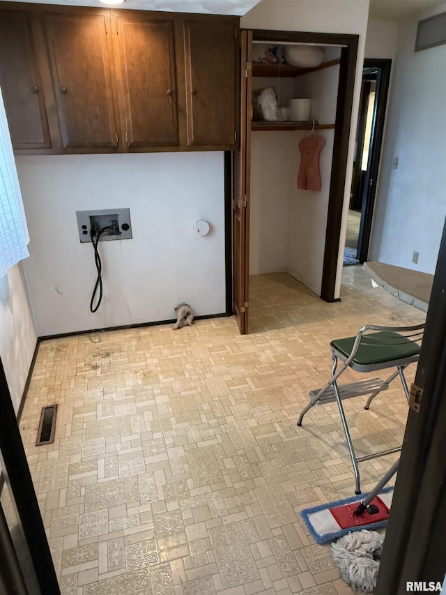8323 E Briney Rd, Ipava, IL 61441 - photo 7