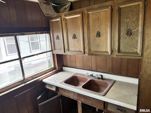 159 N Ave F Ave, Canton, IL 61520 - photo 9