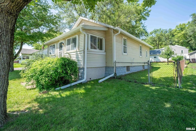 1201 Meadow Ave, East Peoria, IL 61611 - photo 2