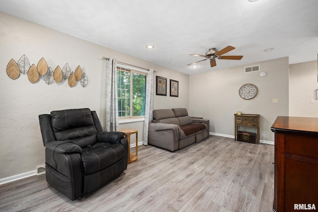 271 E Hickory St, East Peoria, IL 61611 - photo 13
