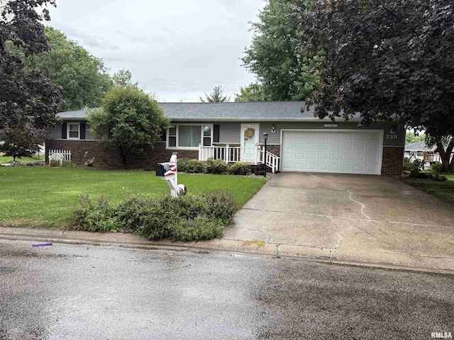 725 Pleasant Dr, Knoxville, IL 61448 - photo 1