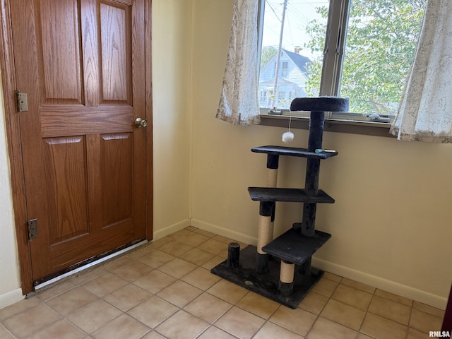 898 E Elm St, Canton, IL 61520 - photo 9