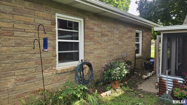 510 W Myrtle St, Canton, IL 61520 - photo 4