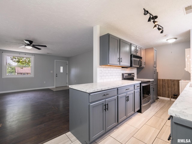 611 Sangamon Rd, Marquette Heights, IL 61554 - photo 15