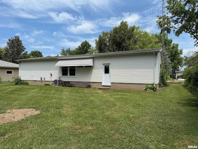 306 Debbie St, Colchester, IL 62326 - photo 3