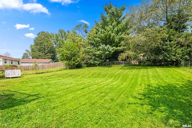 203 Douglas Rd, Marquette Heights, IL 61554 - photo 21