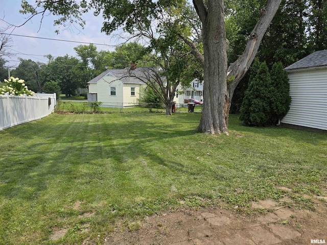 2404 N Gale Ave, Peoria, IL 61604 - photo 10