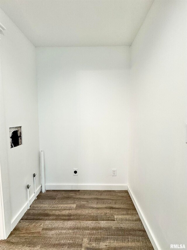 laundry room with washer hookup, dark hardwood / wood-style floors, gas dryer hookup, and electric dryer hookup