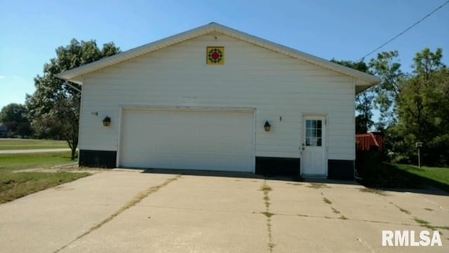 view of home's exterior