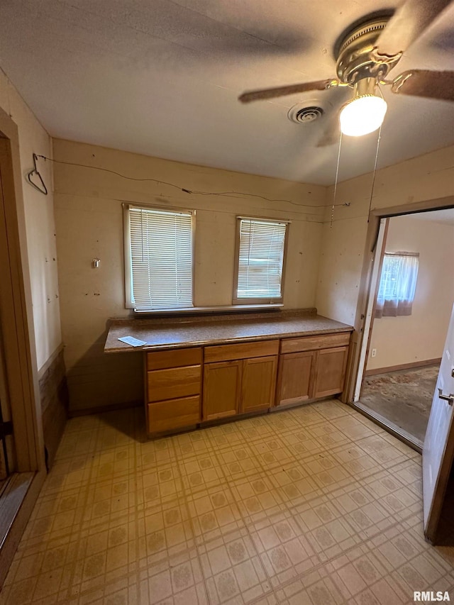 kitchen with ceiling fan