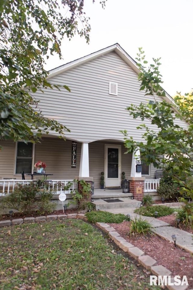 view of front of home with a porch