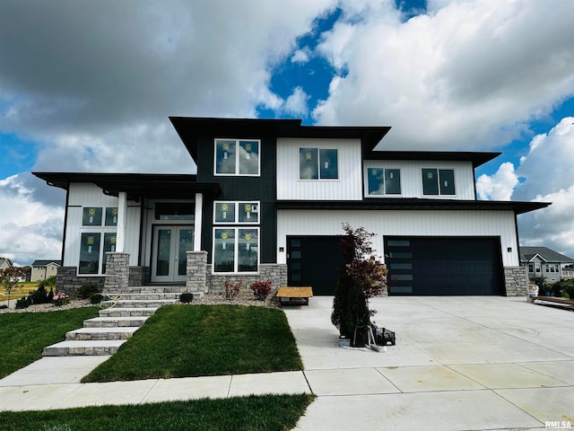 view of front of home featuring a garage