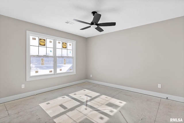 empty room with ceiling fan