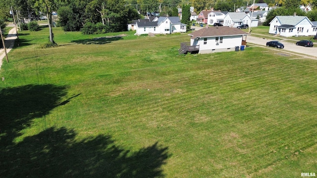 view of yard featuring a residential view