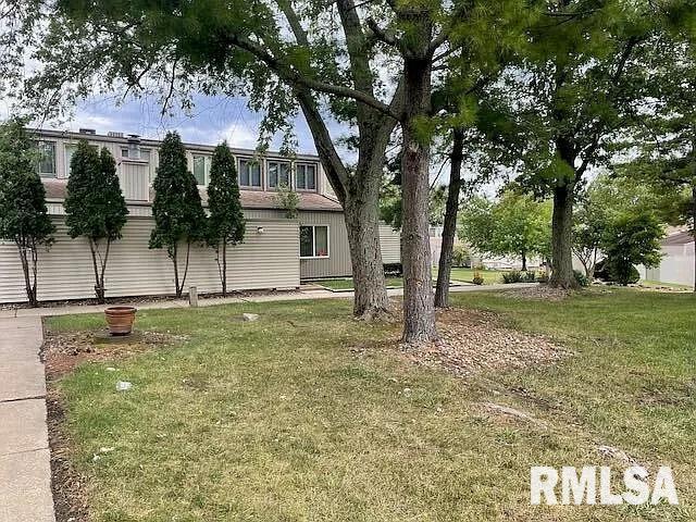 6831 N Frostwood Pkwy Unit 82, Peoria, IL 61615 - photo 2