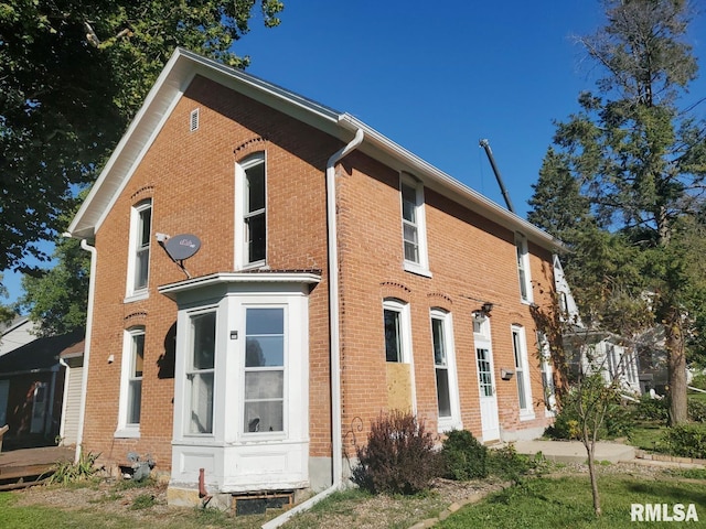 view of side of property