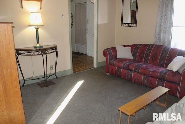 living room with carpet flooring