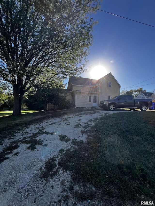 view of front of property