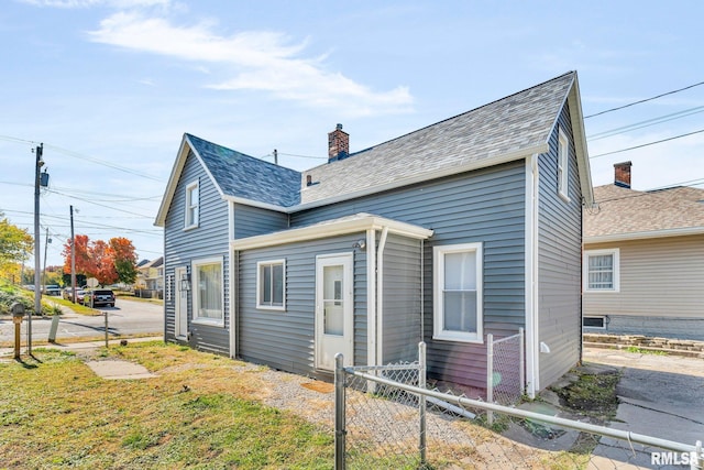 view of home's exterior