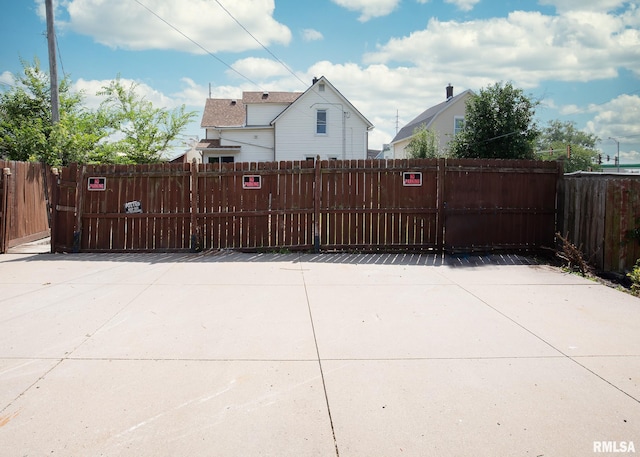 1325 13th Ave, East Moline, IL 61264 - view of gate