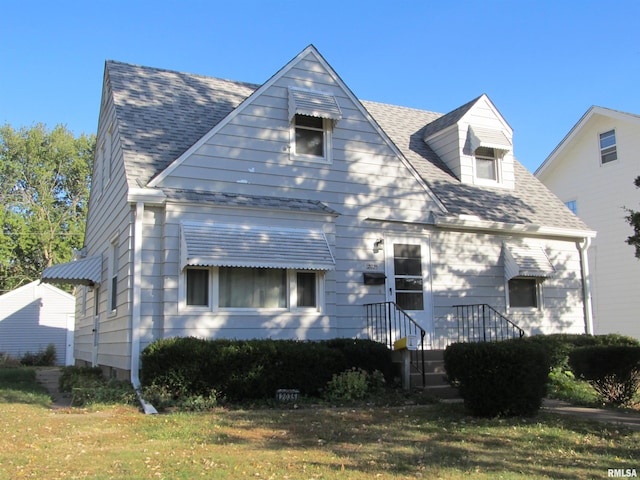 exterior space featuring a front yard