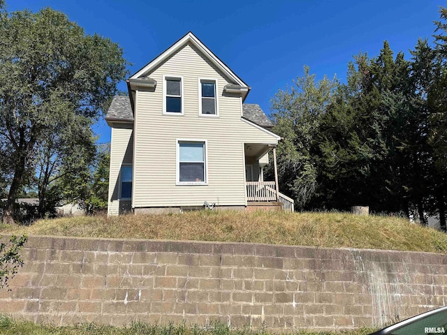 view of front of home