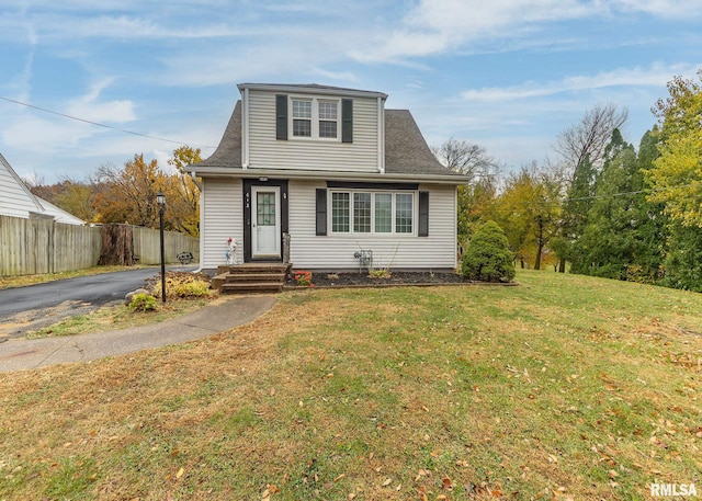 view of front of house with a front lawn