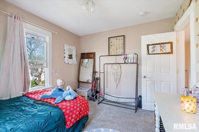 bedroom with carpet