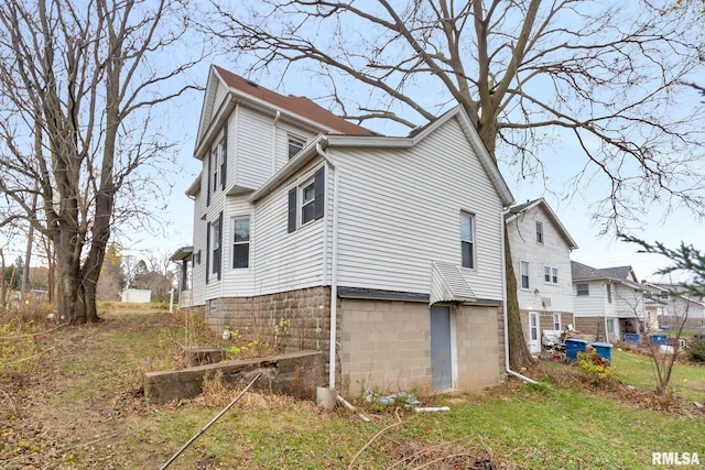 view of property exterior